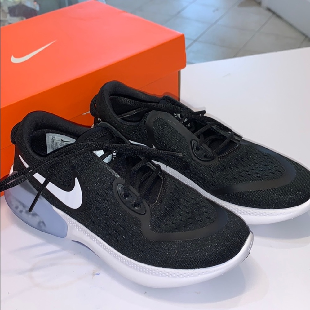 Nike joyride dual